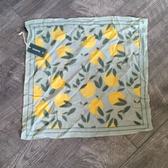 NWT | TenTree Lemon Scarf - Picture 1 of 1